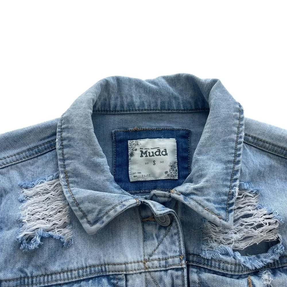 Mudd Women's Sz Small Light Wash Blue Denim Distressed Button Jean Jacket 210111